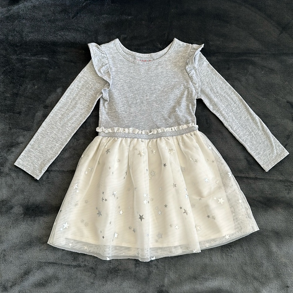 Cat & Jack 4T sparkly net dress! Worn once! Silver shiny stars! Lined skirt!
